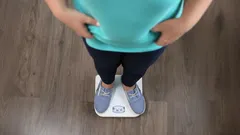 Warum wird Ihr Bauch nicht kleiner, obwohl die Waage ein geringeres Gewicht anzeigt?